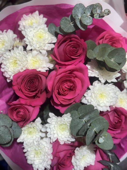 Букеты .         .