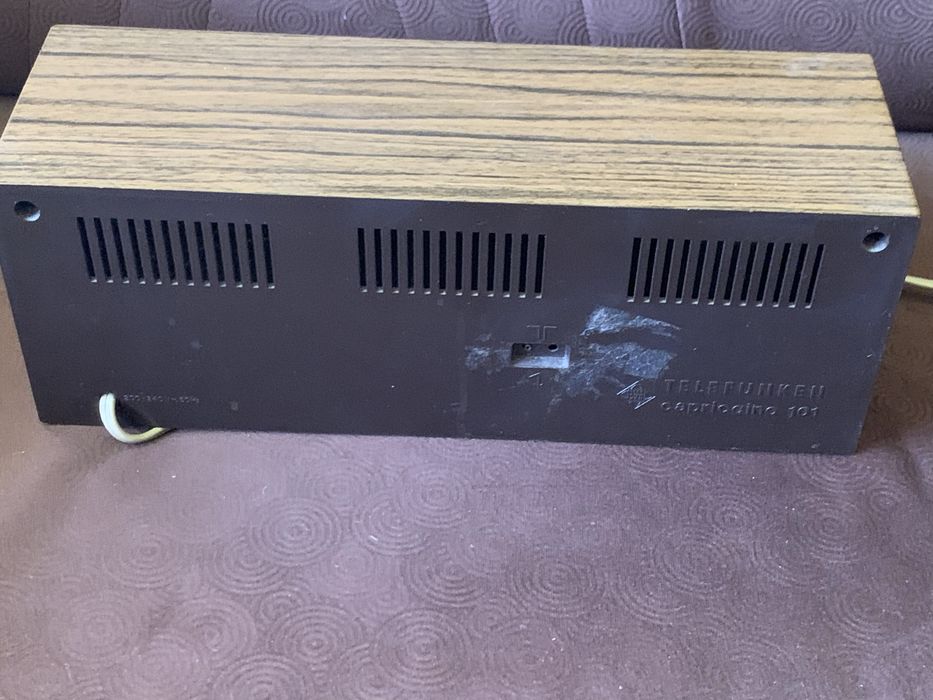 Redio Telefunken  Capricio 101. Fabricat in Germania in anul 1970.