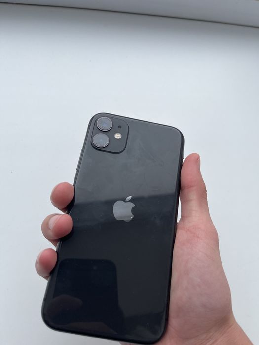 Продам iPhone 11 в хорошем состоянии