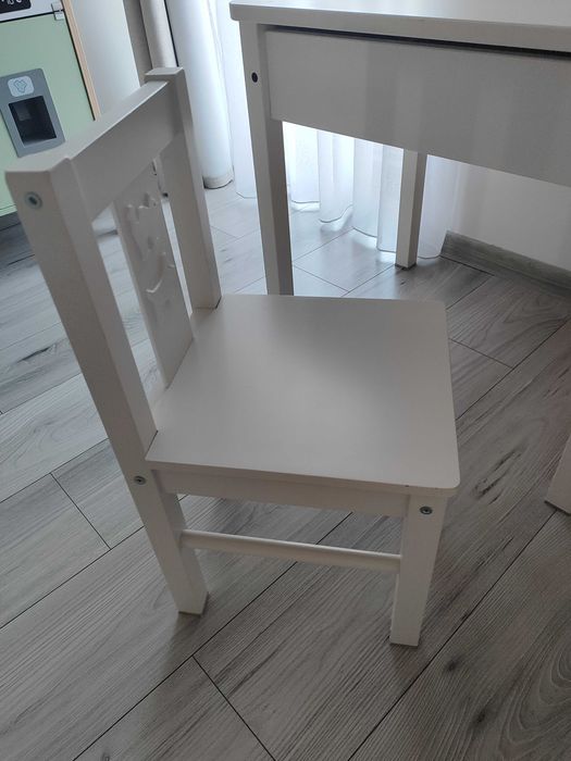 Birou pentru copii IKEA SUNDVIK alb 60x45cm si scaunel