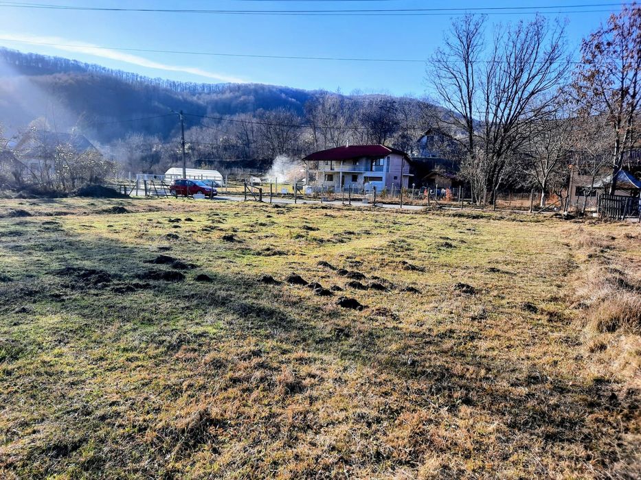 Teren 5296m2 Pucioasa deschidere 28m acces drum asfaltat DN71-DC136A