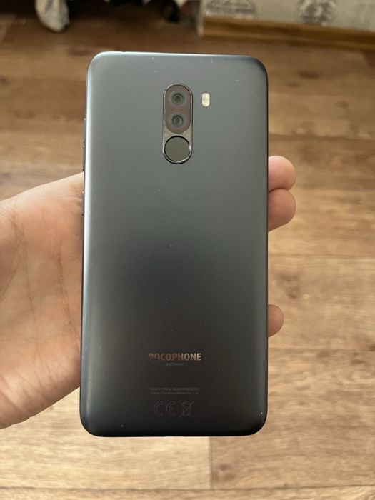 Продам игровой флагман poco F1