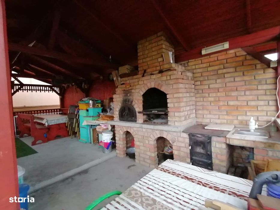 Zona Dumbravei, casa superba cu 10 ari teren