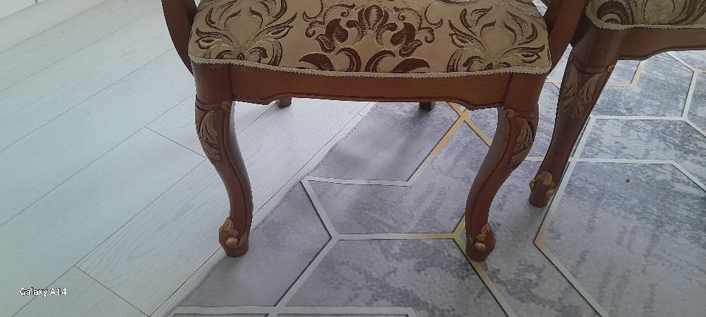 Продам стулья  в отличном состоянии