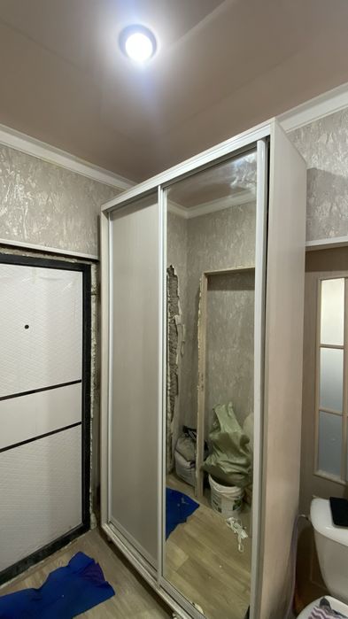 Шкаф для прихожей