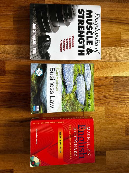 Books - Carti Vechi - Noi, Sau In Stare Foarte Buna