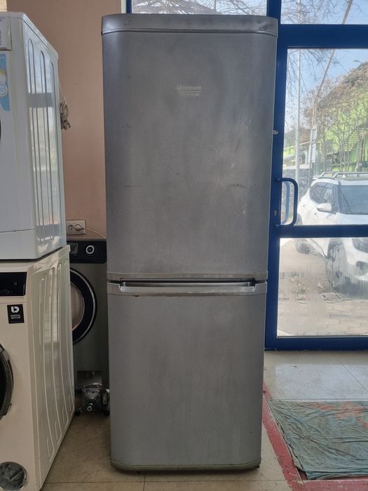 Холодильник ARISTON