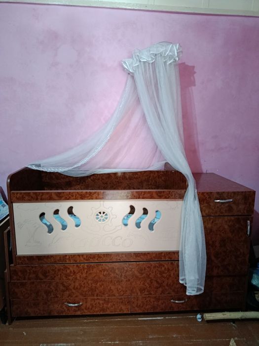 Детский манеж сотилади