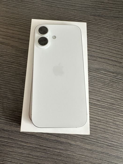 iPhone 16 128GB White