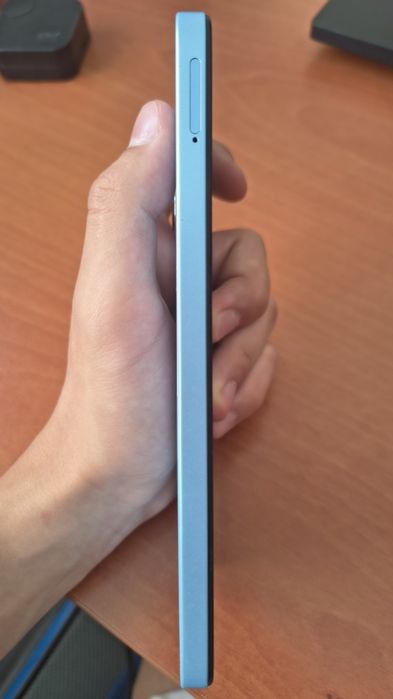 Xiaomi Redmi 12 с калъф - подарък