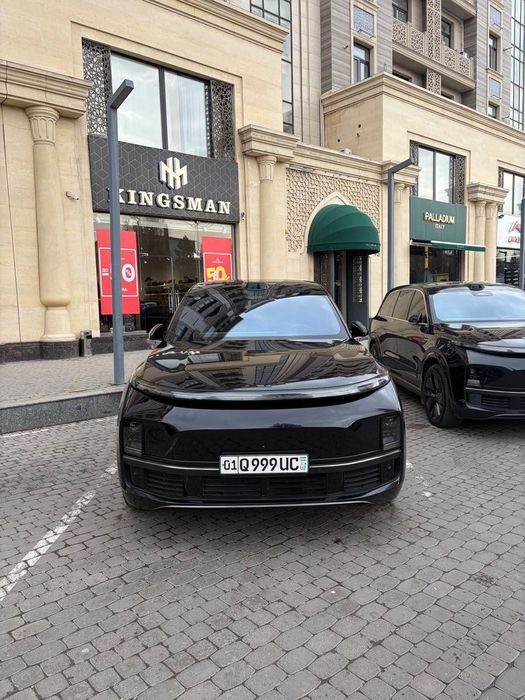 Lixiang L9,  состояние идеальное, от владельца, гибрид