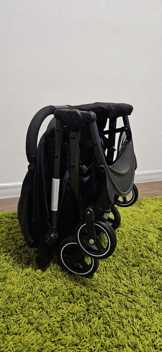 Коляска прогулочная Evenflo Rever