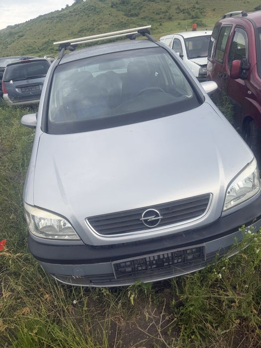 Dezmembram Opel Zafira 1.8 Benzina