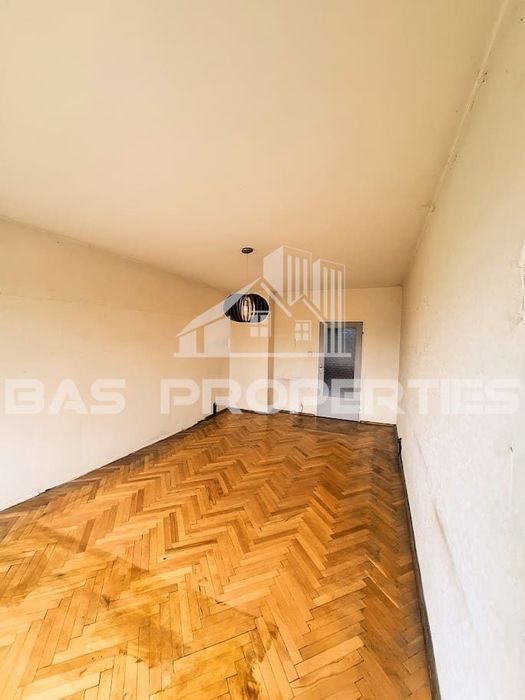 Продава се Тристаен апартамент в София, Надежда 1 - 88 кв.м за 2200 €/кв.м - Снимка #3