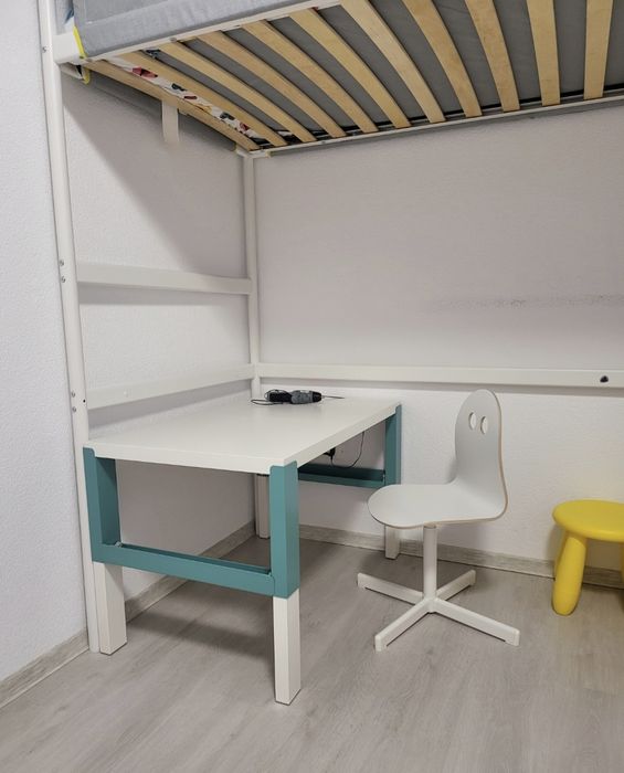 Pat copii IKEA VITVAL supraetajat 90x200 cm