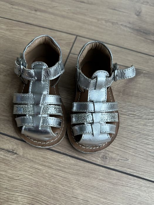 Детски маратонки за момиче Geox и детски сандали за момиче Okaidi