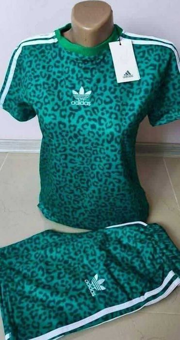 Compleu sport Adidas