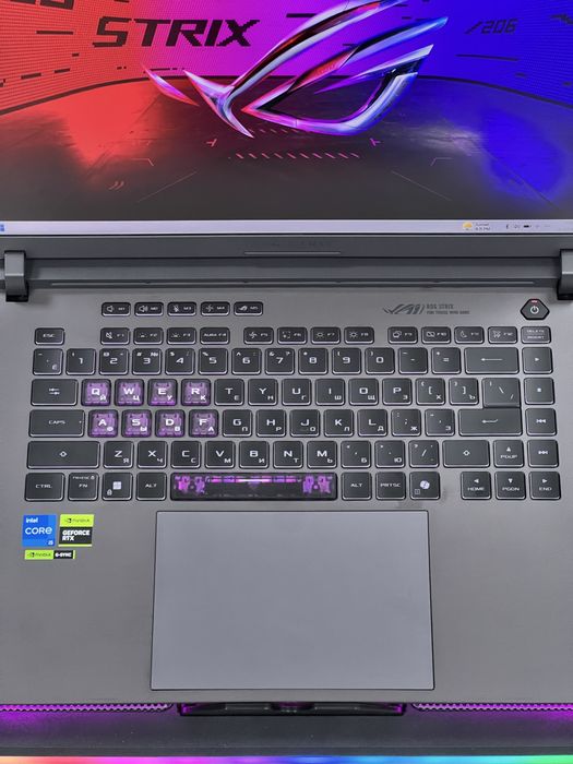 мощный ноутбук ASUS STRIX | RTX 5050-8Gb |