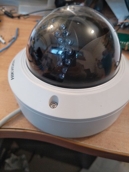 Camera video IP dome  2mp utilizată 10 buc