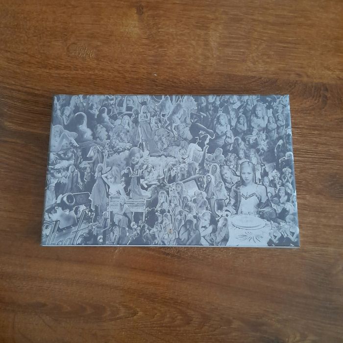 Kpop | Rose first single album -R-