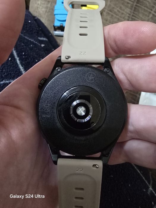 Часовник Huawei gt runner