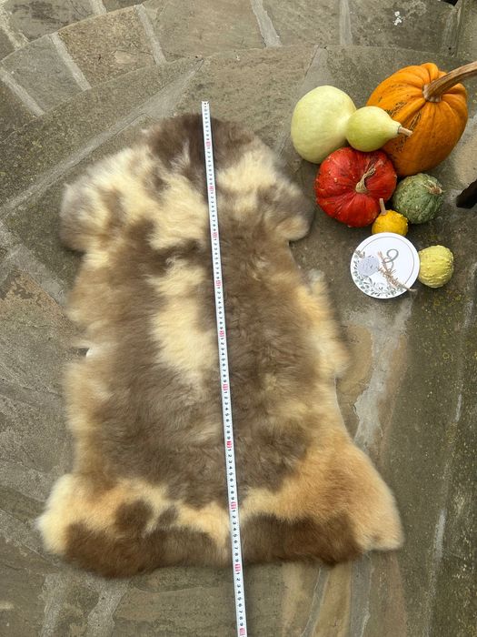 Агнешки кожи в различни разцветки