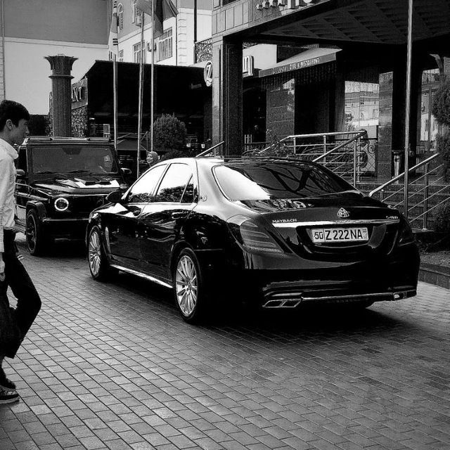 Mersedes bens 220 .. 222