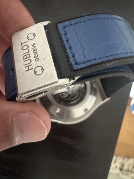 Срочно продам Часы Hublot
