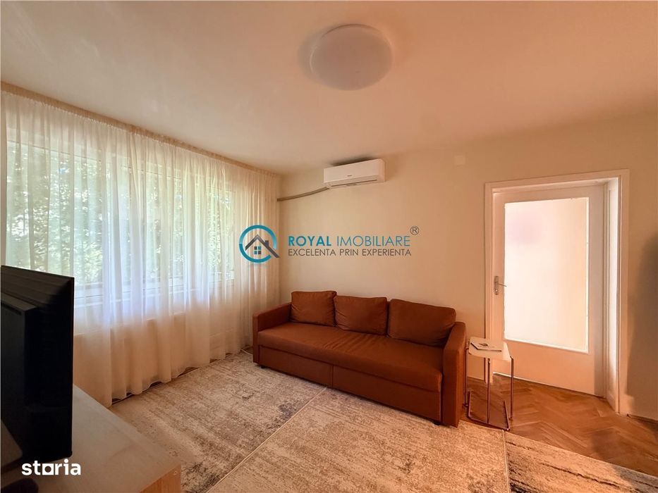 Royal Imobiliare - Inchiriere apartament 3 camere zona Democratiei