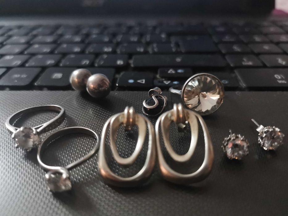 Сребърни обеци пръстени