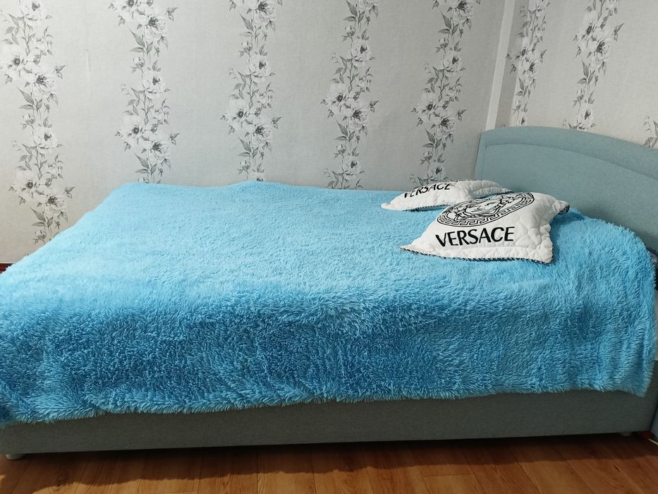 Продам двухспальную кровать