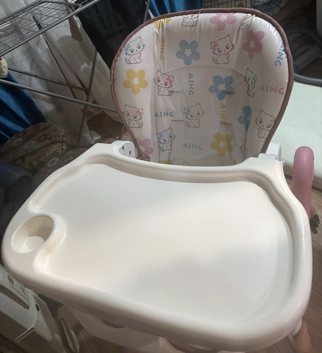 Детский стульчик для кормления