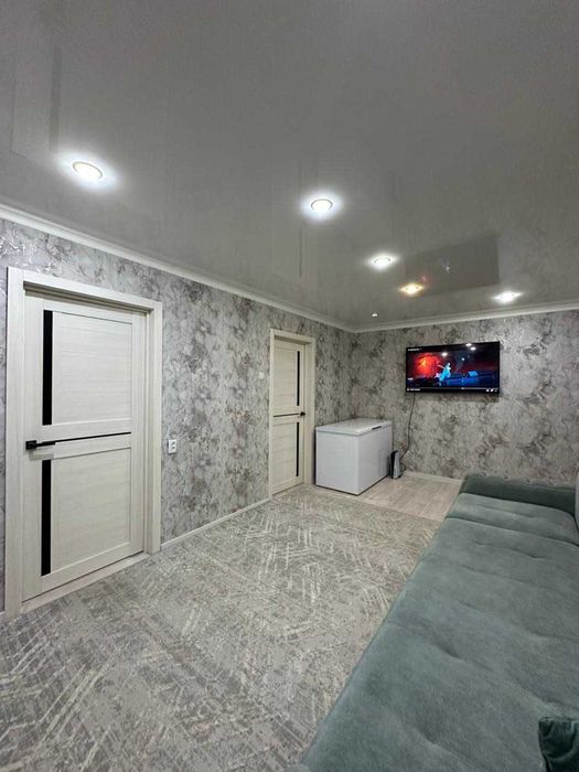 Продам 4-х комнатную кв., 20 мкр.