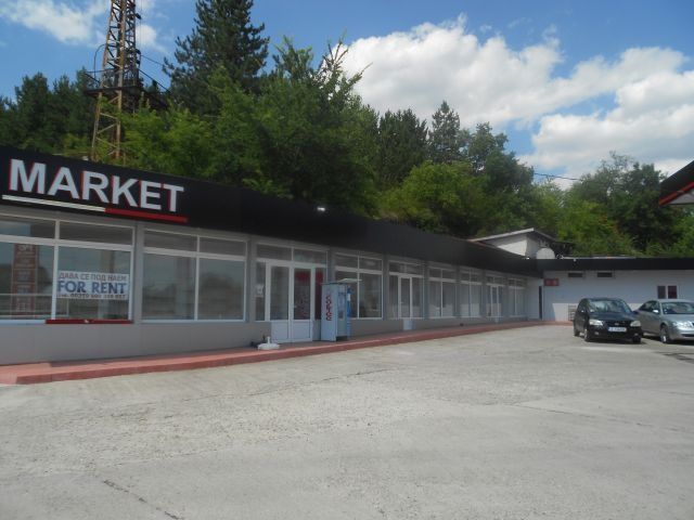 Дава се под наем Магазин в Свиленград - 100 кв.м за 765 € - Снимка #1