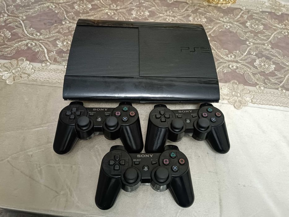 PlayStation 3 120gb 3pult 10o'yin