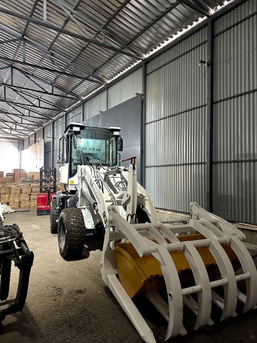 Фронтальный погрузчик McFeeter ZL936 новый