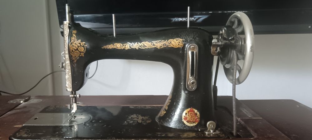 Швейная машина 1937года.