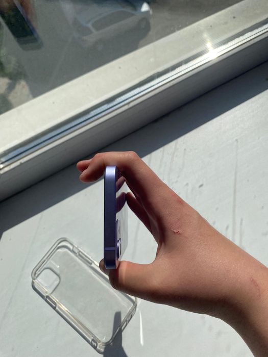 iphone 12 в самом идиалном состояни