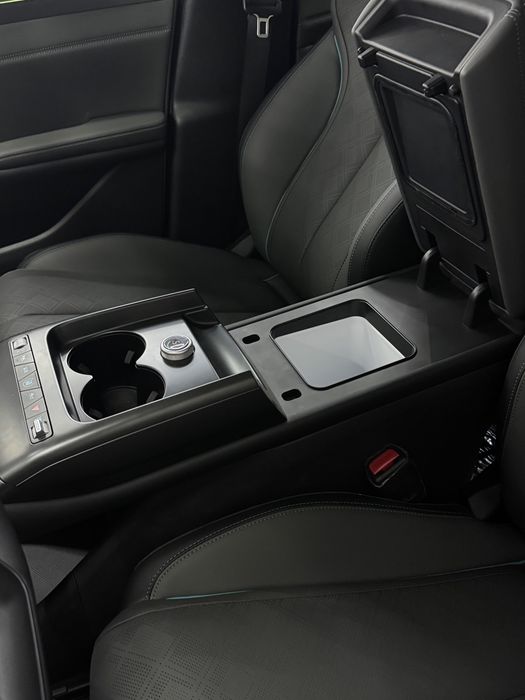 BYD chin L full pozitsa avto salon