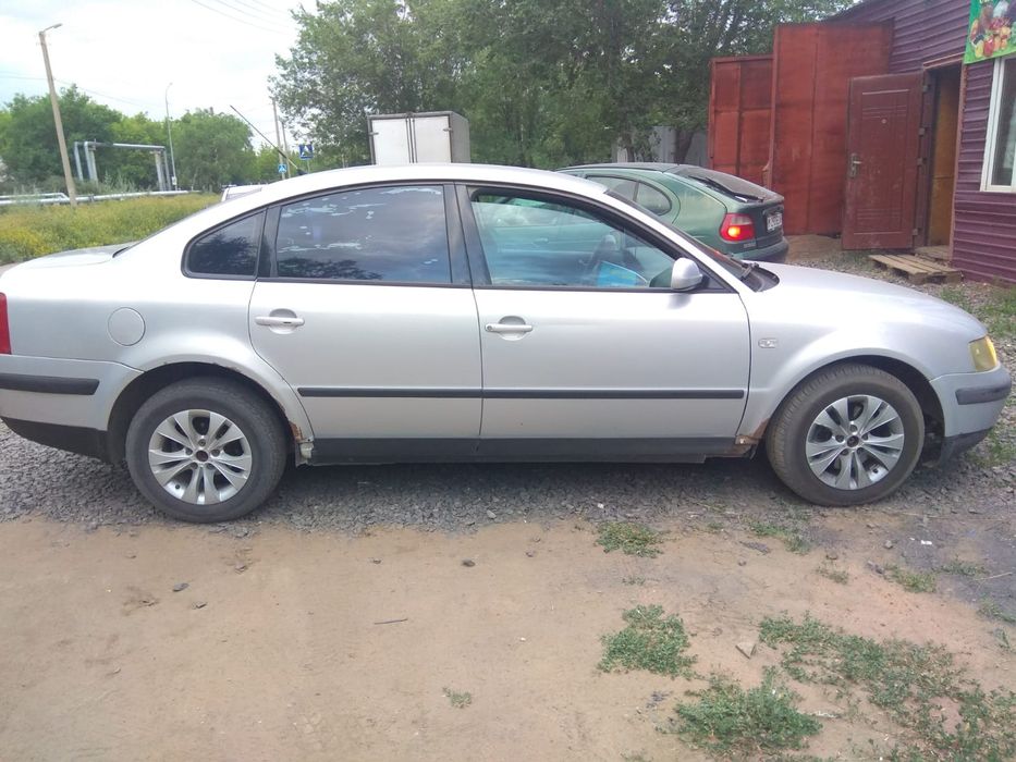 Продаю пассат В5 в среднем состояний