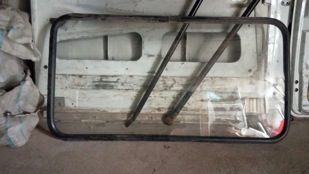 Продам окна(окна) от пассажирской Газели