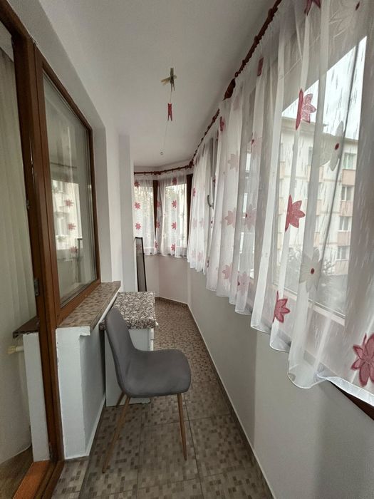 Închiriez apartament două camere
