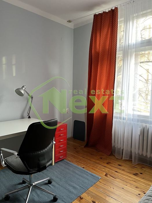 Дава се под наем Тристаен апартамент в София, Център - 100 кв.м за 1100 € - Снимка #1