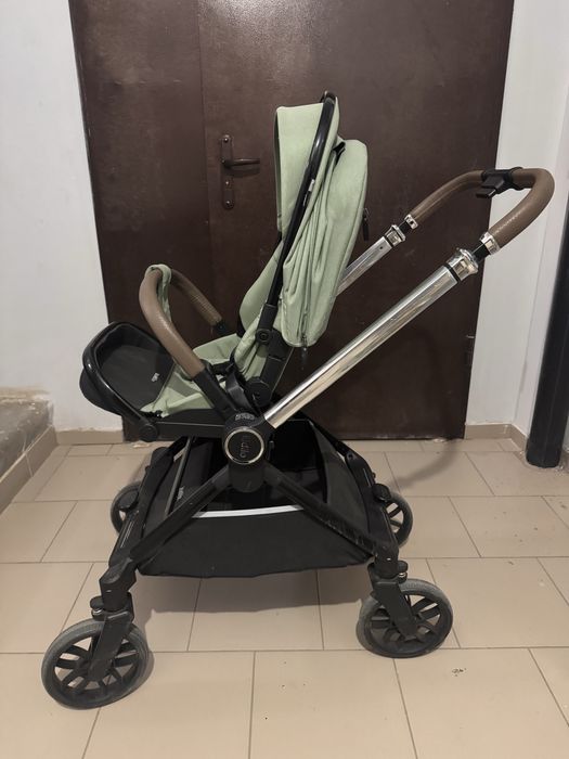 Коляска в хорошем состояние за 50000