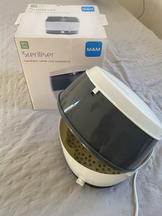 Стерилизатор за бебешка посуда MAM