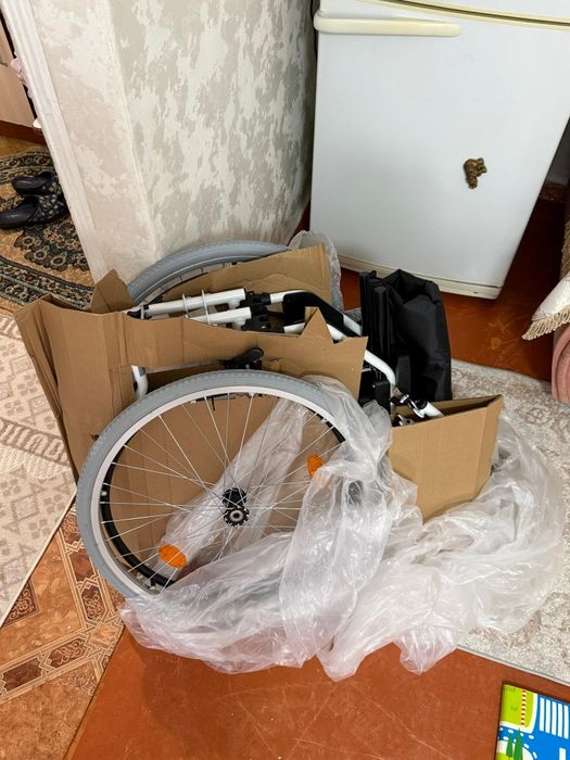 Инвалидная коляска