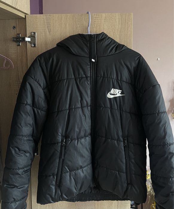 Оригинално яке Nike
