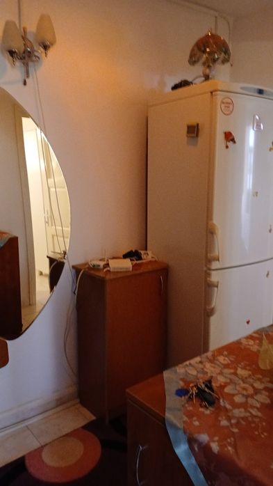 Inchiriez apartament cu 2 camere