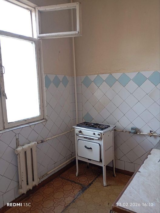 ЯЛАНГАЧ массив 1- комнатная, 2- этаж, 43000!