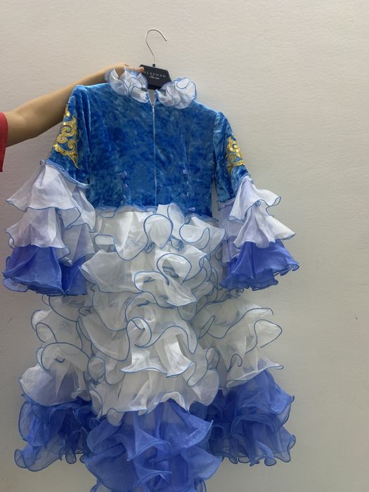 Платье на 8/9 лет